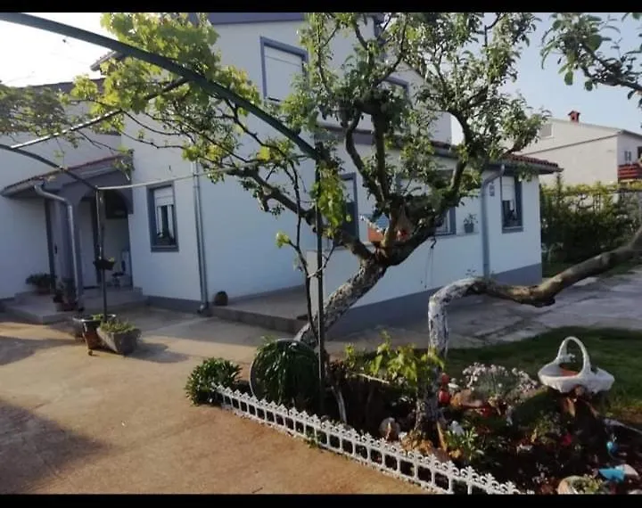 Gordana Apartments Fazana